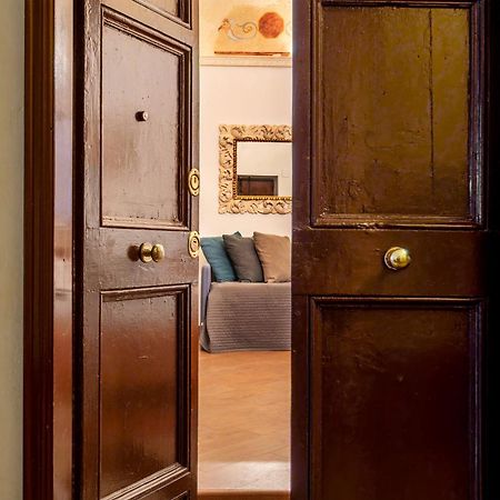 Colosseo 62 Apartment Roma Dış mekan fotoğraf